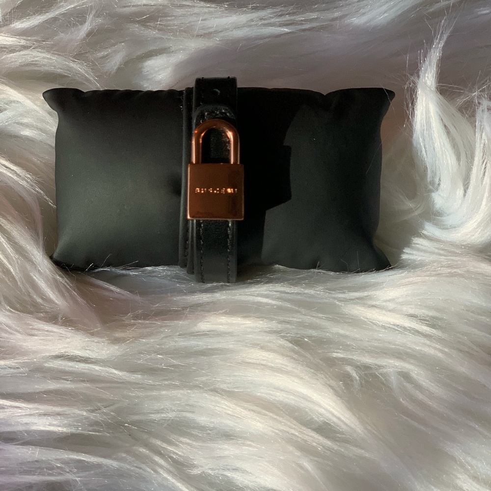Like New! Buscemi Rose Gold Black leather bracelet